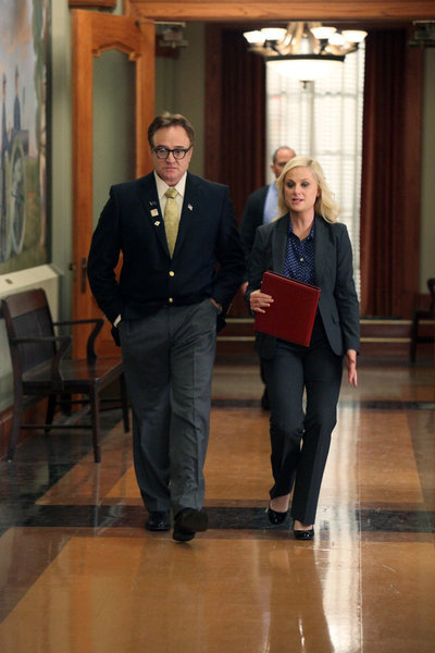 Still of Amy Poehler and Bradley Whitford in Parks and Recreation (2009)