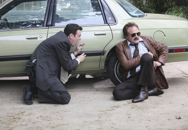 Still of Jack Colin and Bradley Whitford in The Good Guys (2010)