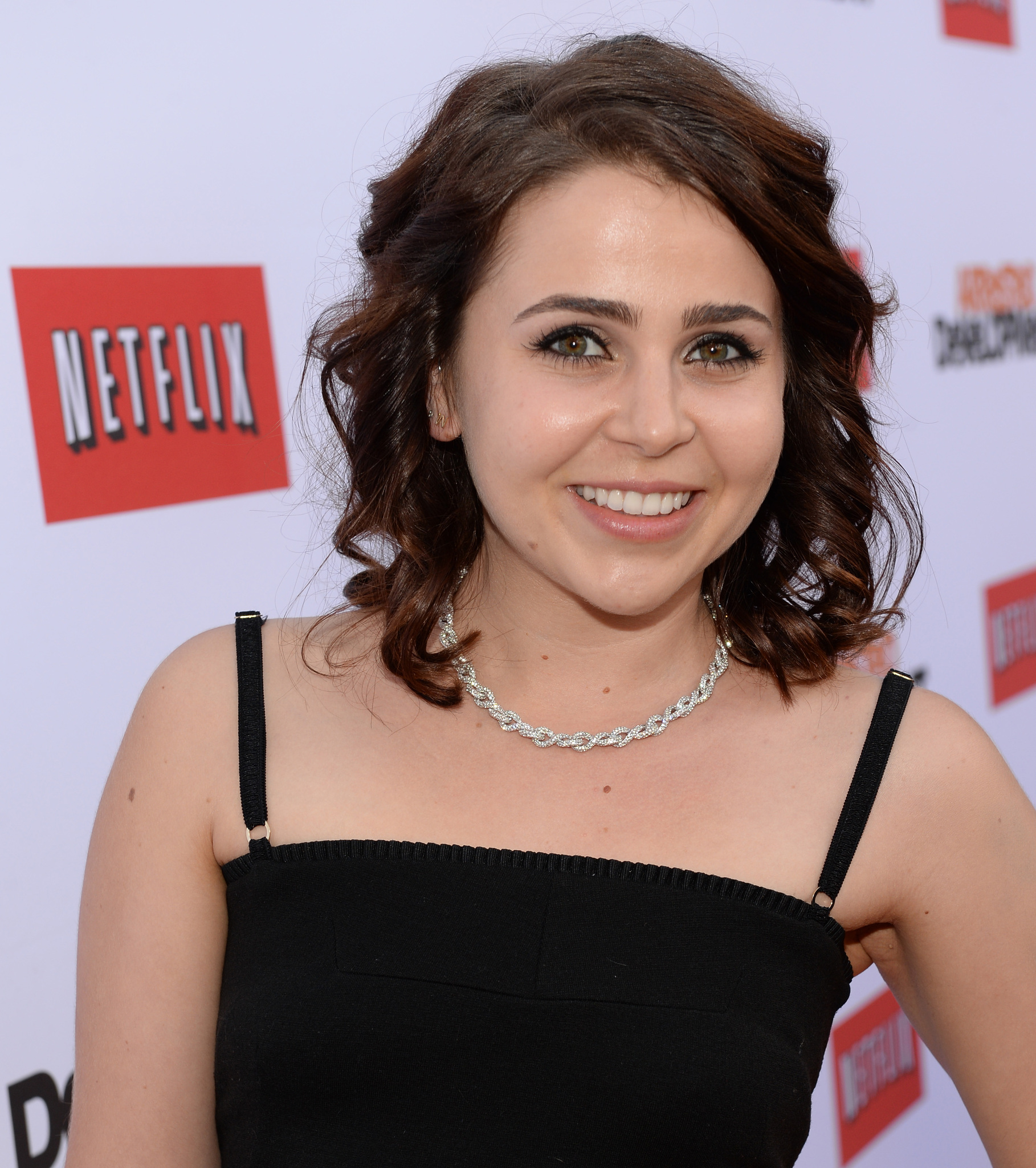 Mae Whitman at event of Arrested Development (2003)