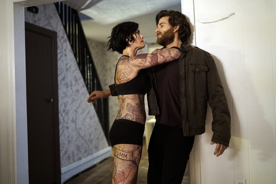 Still of Johnny Whitworth and Jaimie Alexander in Blindspot (2015)