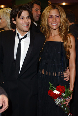 Johnny Whitworth and Vanessa Parise at event of Kiss the Bride (2002)