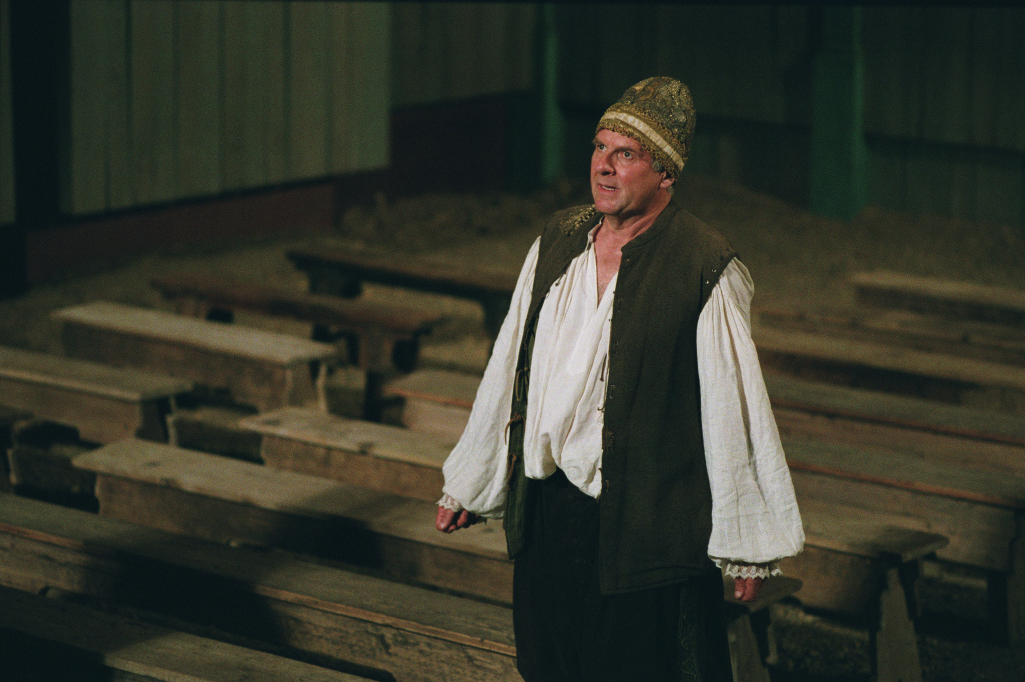 Still of Tom Wilkinson in Stage Beauty (2004)