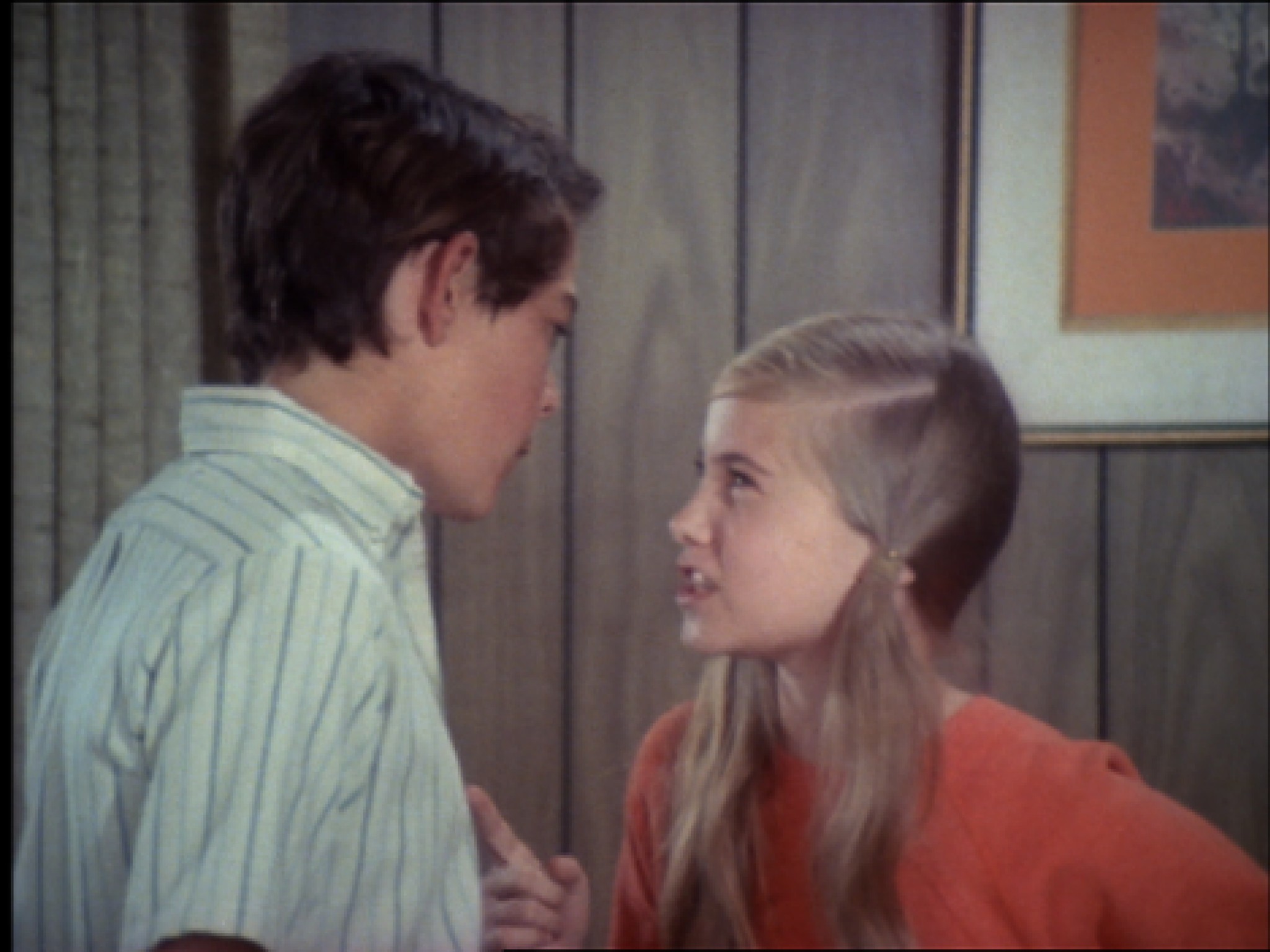 Still of Maureen McCormick and Barry Williams in The Brady Bunch (1969)