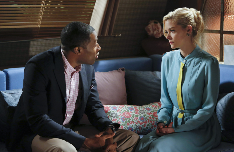 Still of Jaime King and Cress Williams in Hart of Dixie (2011)