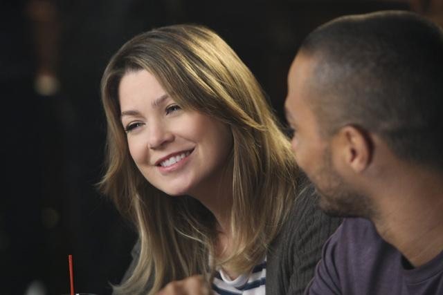 Still of Ellen Pompeo and Jesse Williams in Grei anatomija: Superfreak (2010)