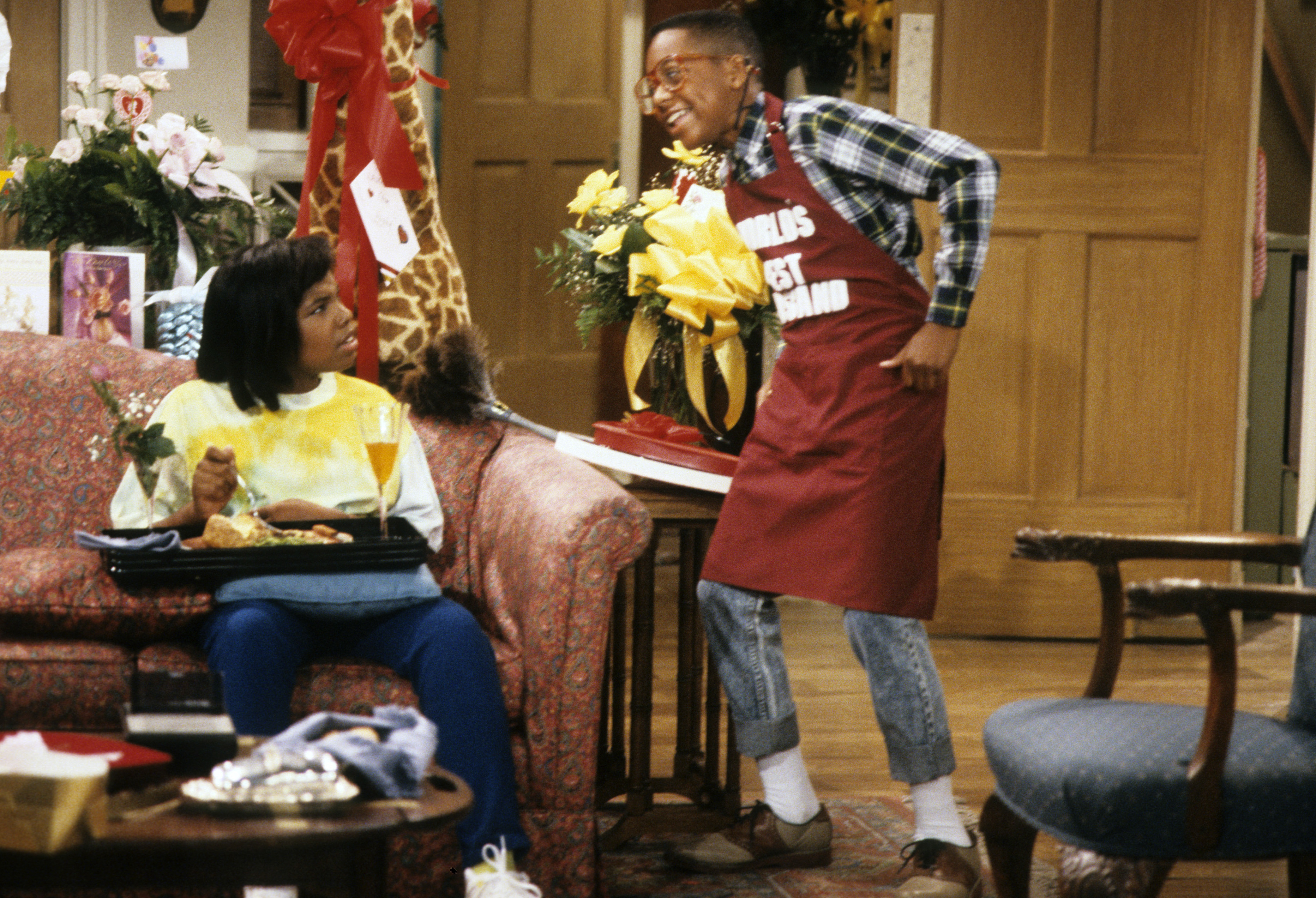 Still of Jaleel White and Kellie Shanygne Williams in Family Matters (1989)