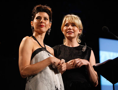 Marisa Tomei and Michelle Williams