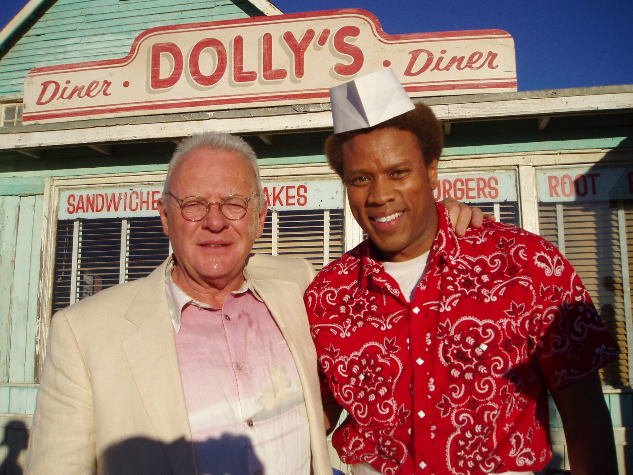 On the set of Slipstream(the short) Raymond T. Williams and Anthony Hopkins