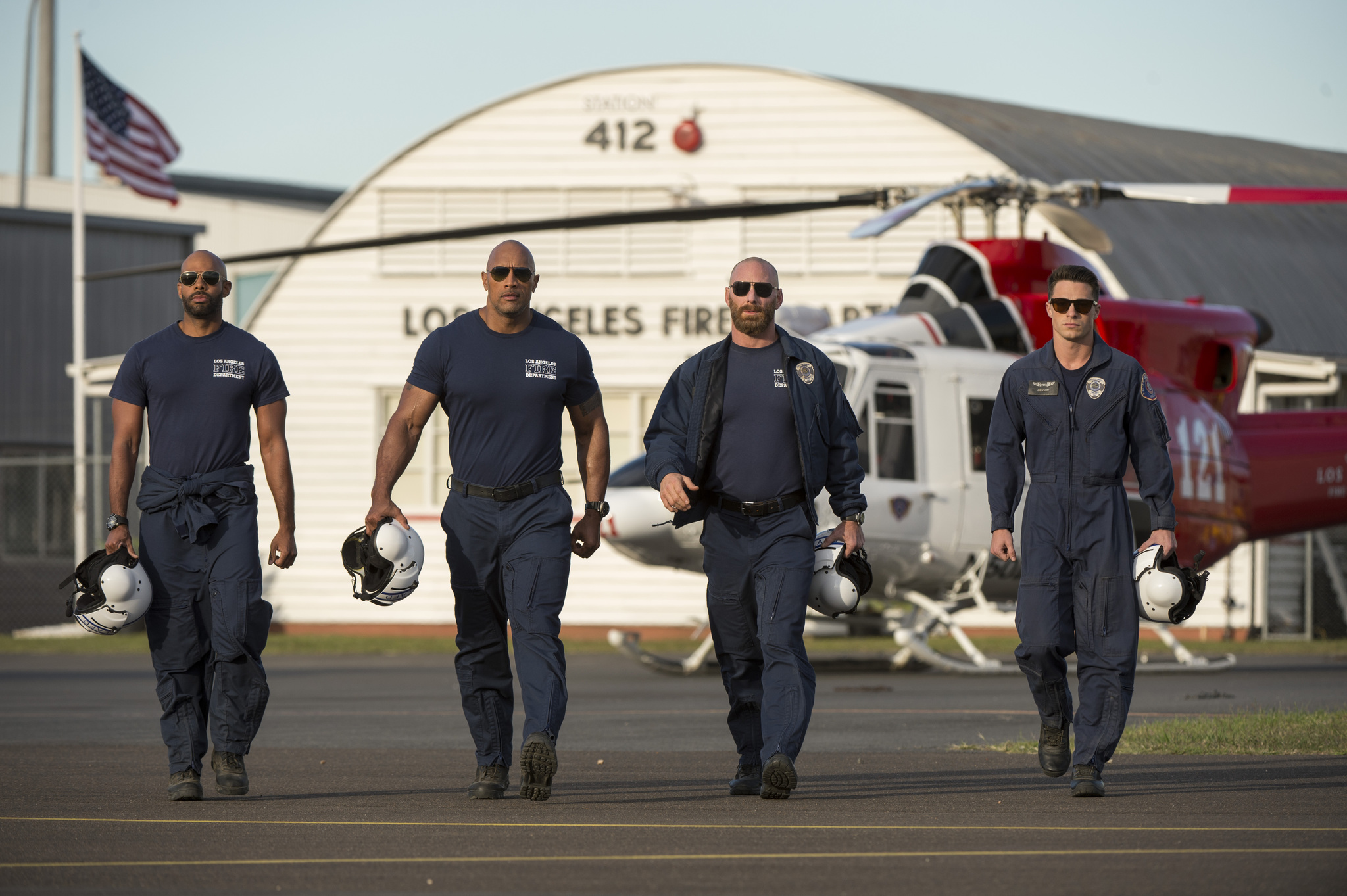 Still of Matt Gerald, Dwayne Johnson, Todd Williams and Colton Haynes in San Andreas (2015)