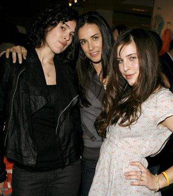 Demi Moore, Rumer Willis and Scout LaRue Willis