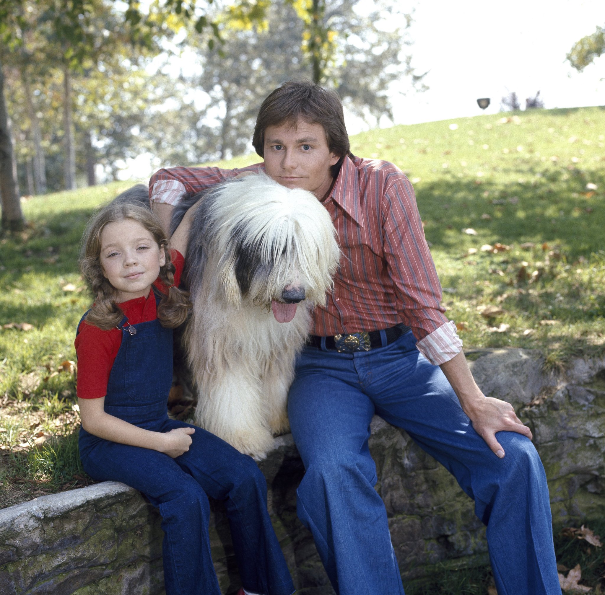 Still of Michelle Stacy and Walter Willison in McDuff, the Talking Dog (1976)