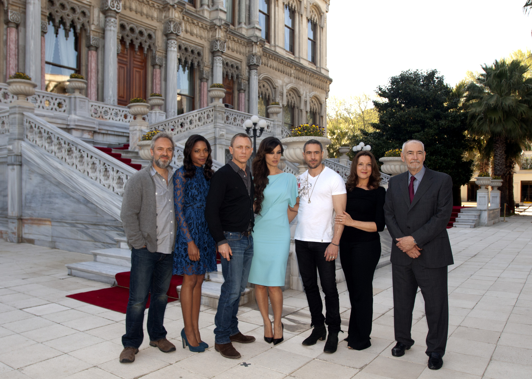 Sam Mendes, Barbara Broccoli, Daniel Craig, Naomie Harris, Ola Rapace, Michael G. Wilson and Bérénice Marlohe at event of Operacija Skyfall (2012)