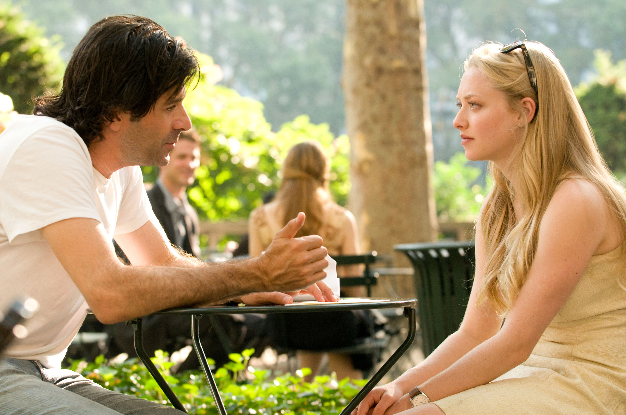 Still of Gary Winick and Amanda Seyfried in Letters to Juliet (2010)