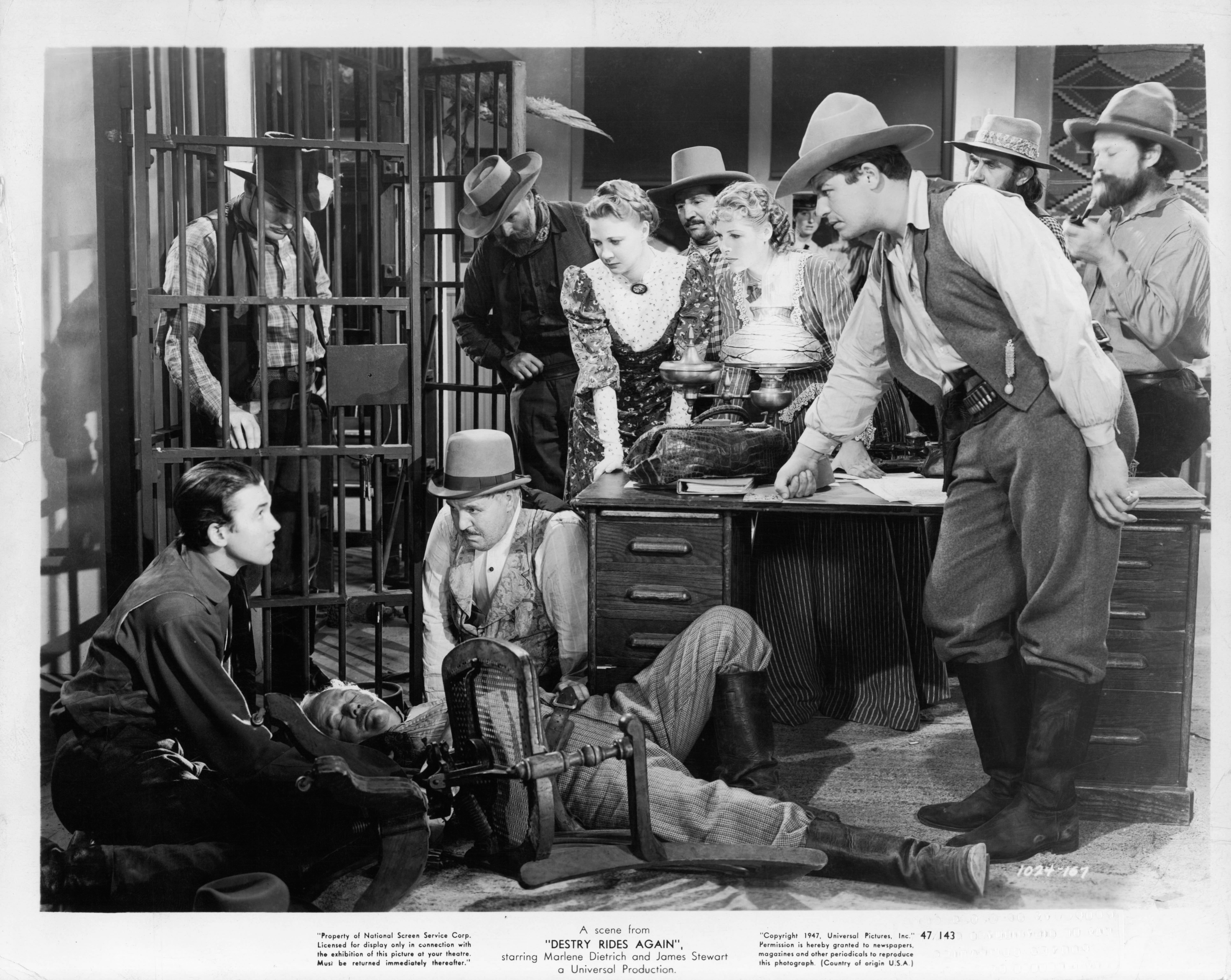 Still of James Stewart, Jack Carson, Virginia Brissac, Irene Hervey and Charles Winninger in Destry Rides Again (1939)