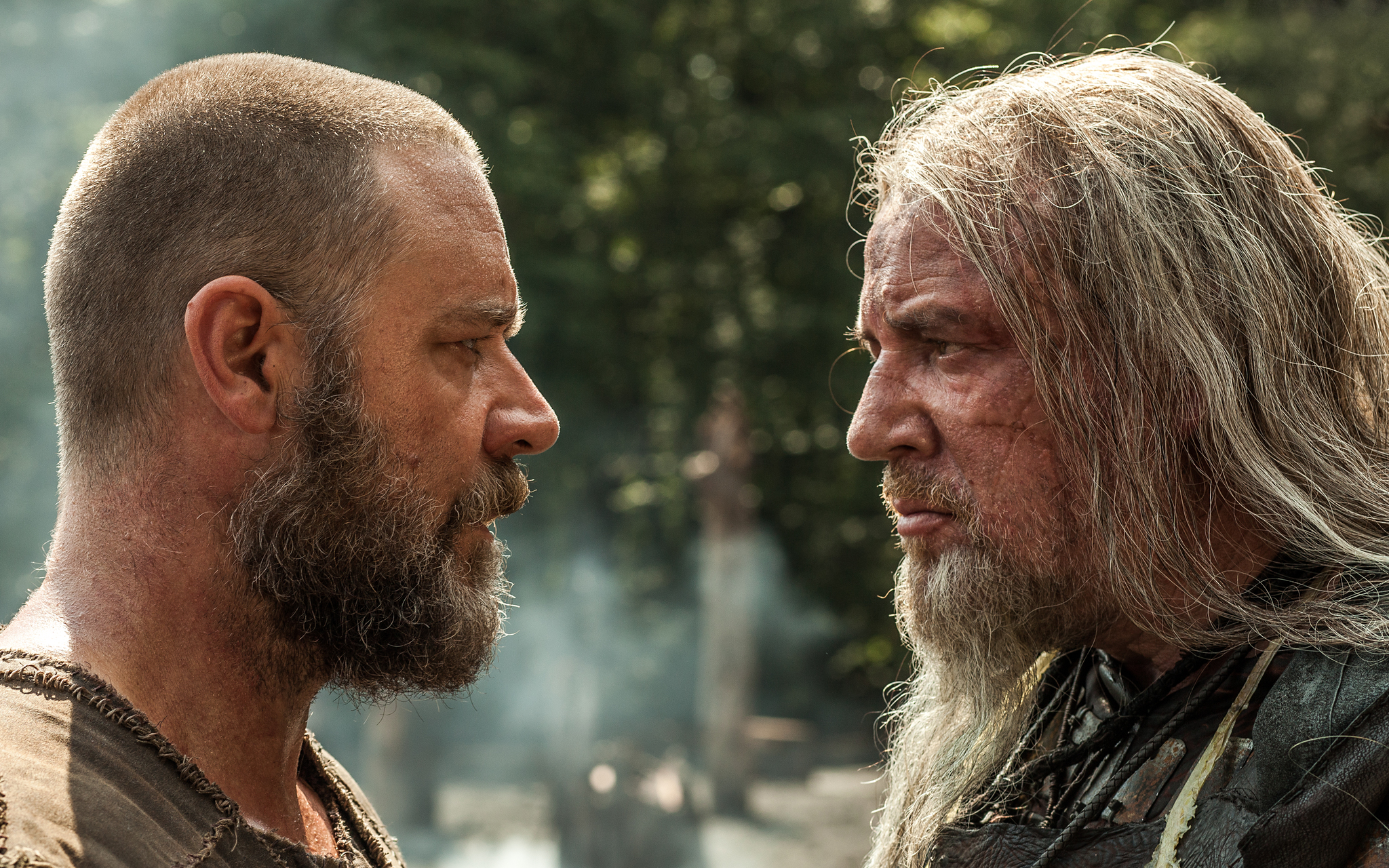 Still of Russell Crowe and Ray Winstone in Nojaus laivas (2014)