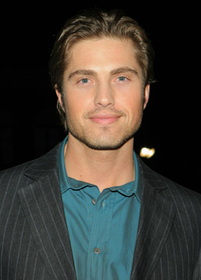 Eric Winter at event of Cayo (2005)