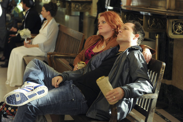Still of Dean Winters and Melissa McMeekin in 30 Rock (2006)