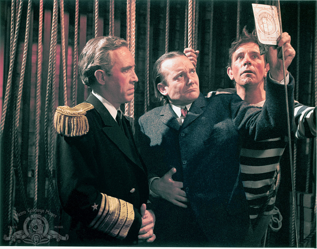 Still of Denholm Elliott, Jason Robards and Norman Wisdom in The Night They Raided Minsky's (1968)