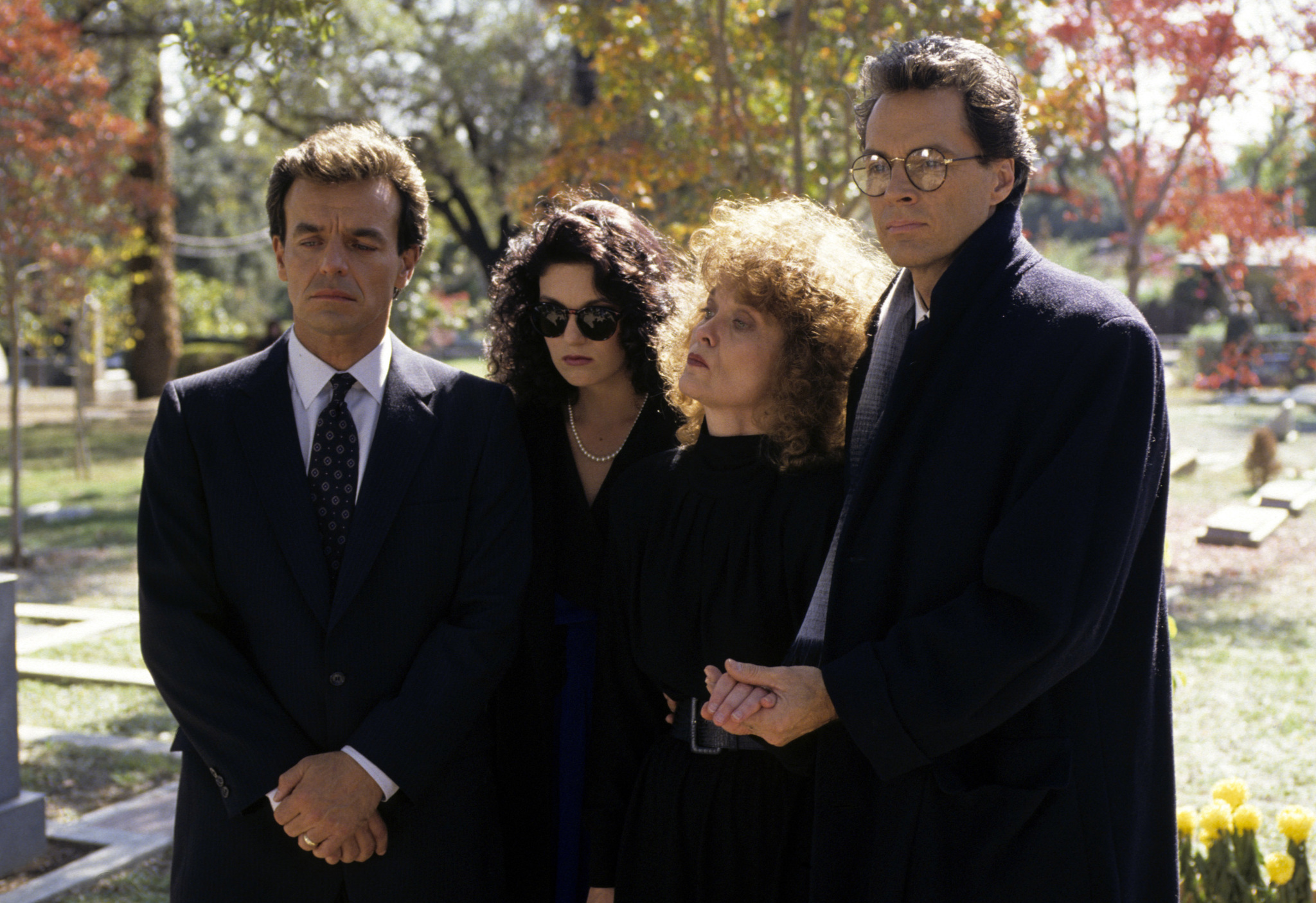 Still of Richard Beymer, Sheryl Lee, Ray Wise and Grace Zabriskie in Twin Pykso miestelis (1990)