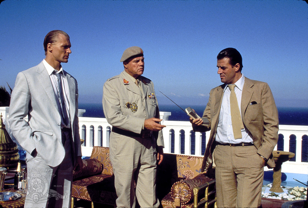 Still of Joe Don Baker, Jeroen Krabbé and Andreas Wisniewski in I dienos sviesa (1987)