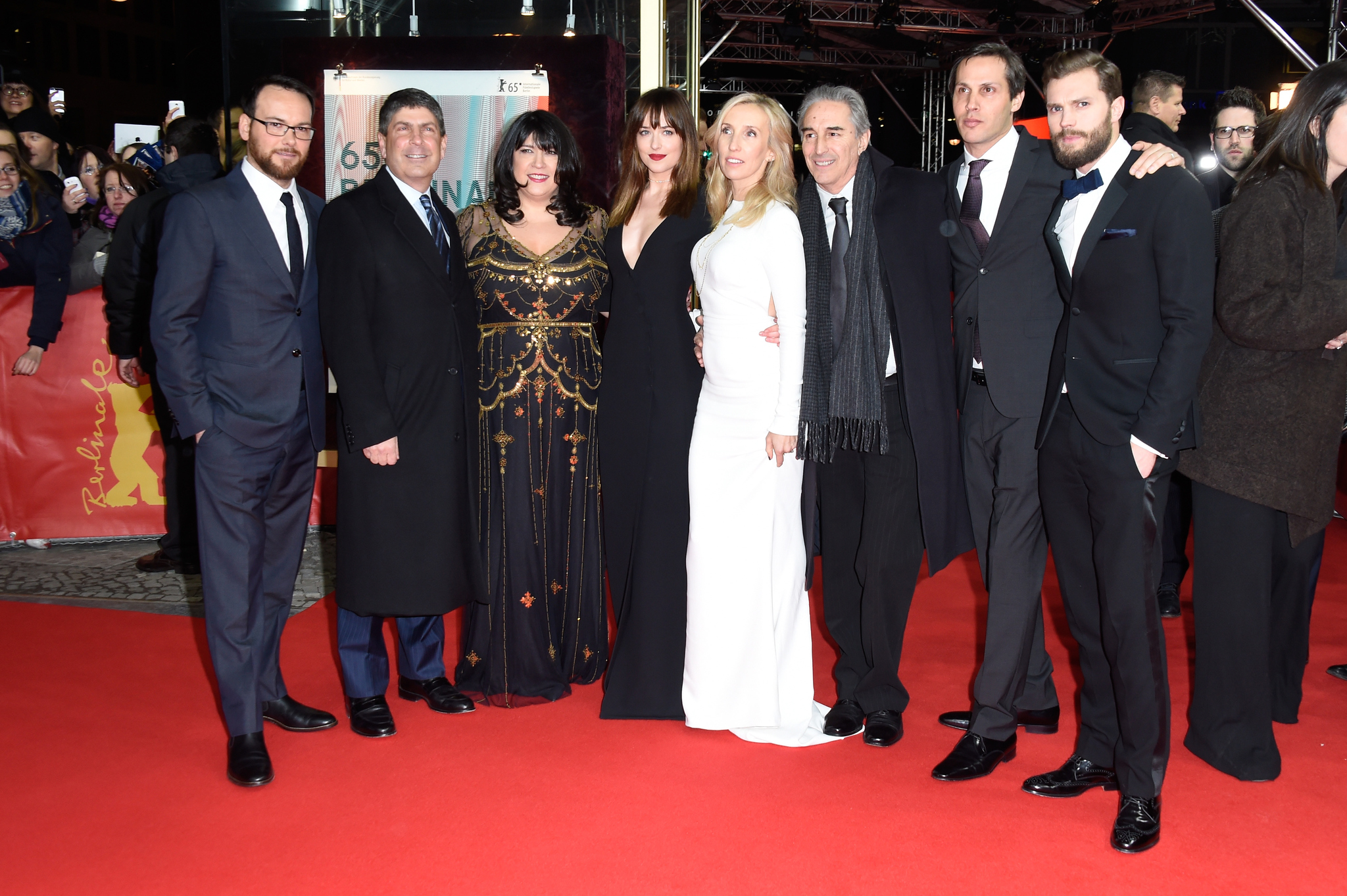 Dana Brunetti, Dakota Johnson, Sam Taylor-Johnson, Marcus Viscidi, E.L. James and Jamie Dornan at event of Penkiasdesimt pilku atspalviu (2015)