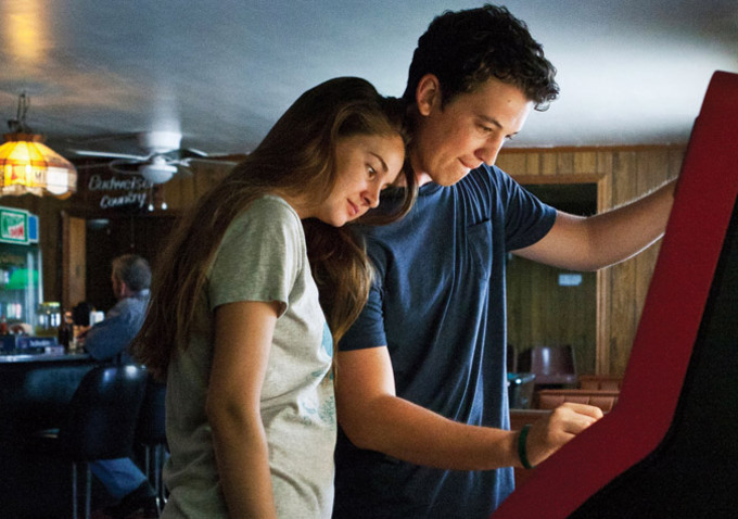 Still of Shailene Woodley and Miles Teller in The Spectacular Now (2013)