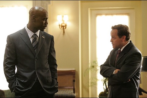 Still of Peter MacNicol and D.B. Woodside in 24 (2001)