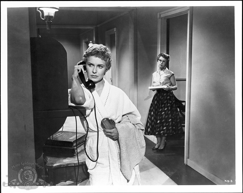 Still of Joanne Woodward in A Kiss Before Dying (1956)