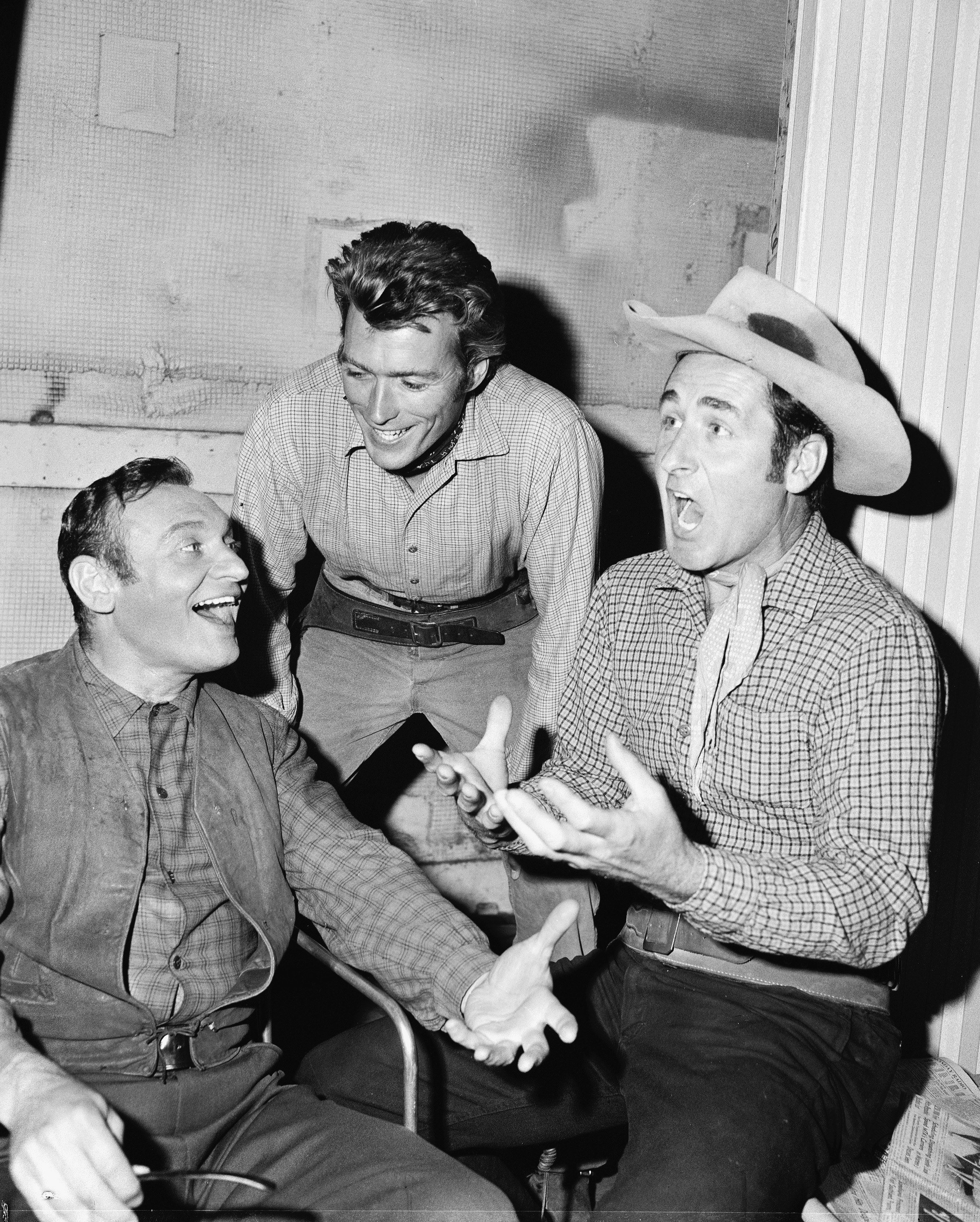 Still of Clint Eastwood, Frankie Laine and Sheb Wooley in Rawhide (1959)