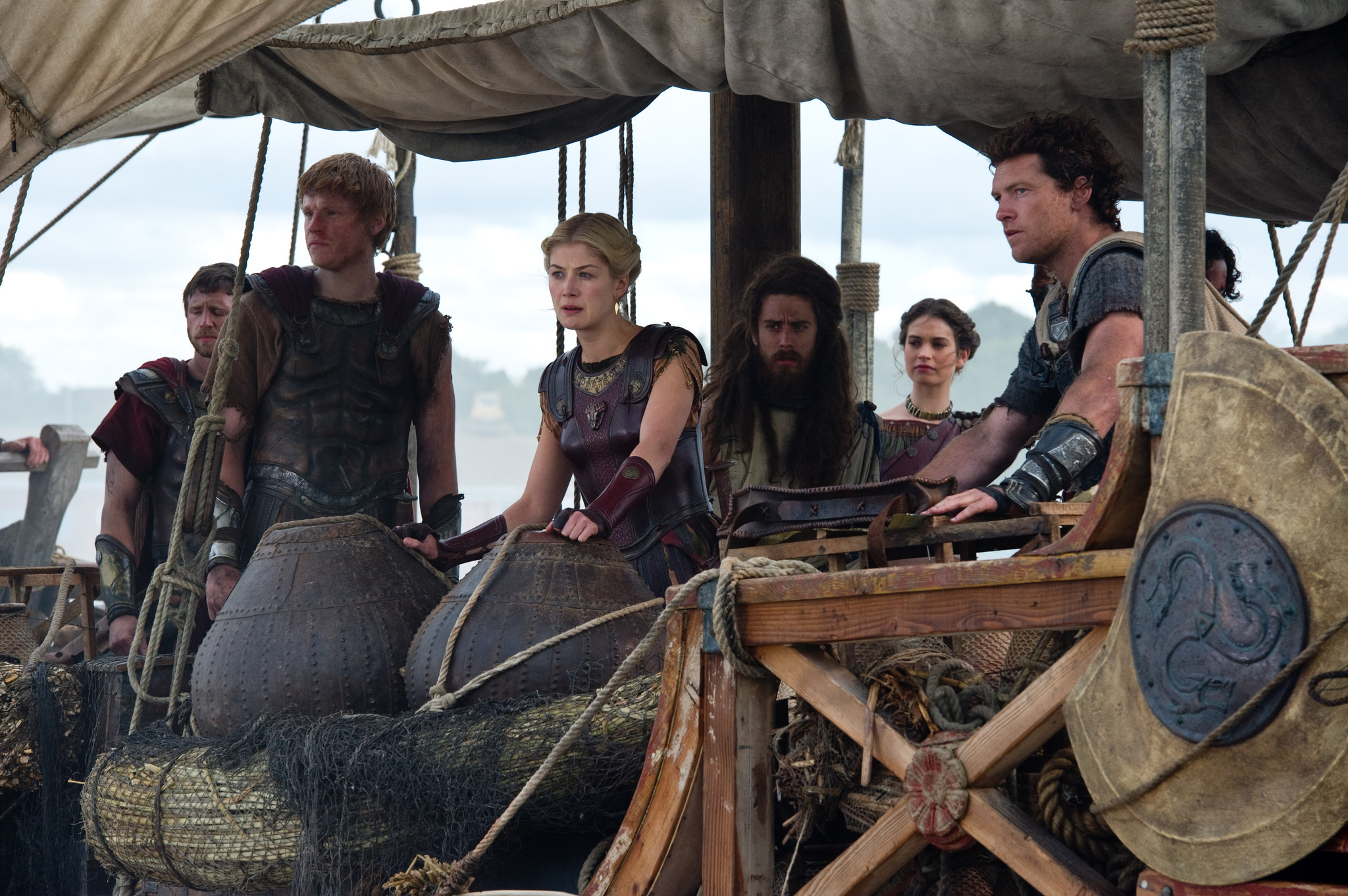 Still of Rosamund Pike, Sam Worthington, Toby Kebbell and Lily James in Titanu inirsis (2012)