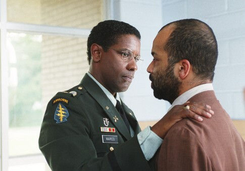 Still of Denzel Washington and Jeffrey Wright in The Manchurian Candidate (2004)