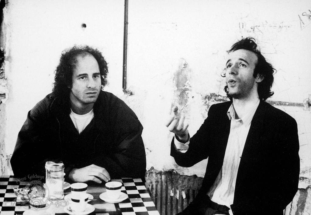 Still of Roberto Benigni and Steven Wright in Coffee and Cigarettes (2003)