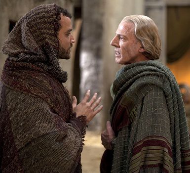 Solonius (Craig Walsh-Wrightson) bribes Ashur (Nick Tarabay) in 'Spartacus Blood and Sand'