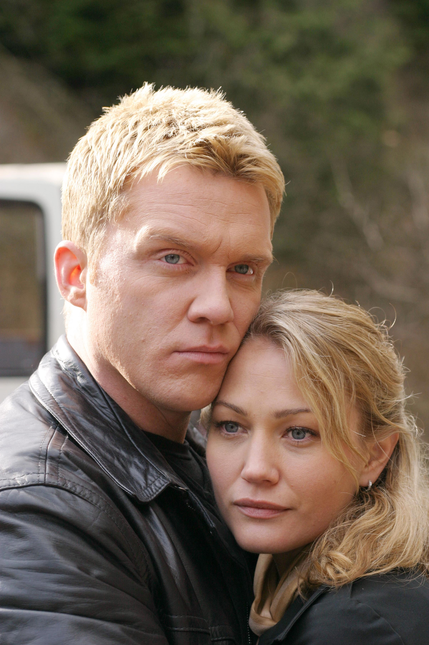 Still of Anthony Michael Hall and Sarah Wynter in The Dead Zone (2002)