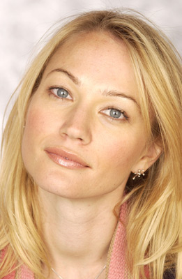 Sarah Wynter at event of Coastlines (2002)