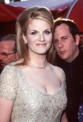 Trisha Yearwood at event of The 70th Annual Academy Awards (1998)
