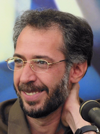 Hassan Yektapanah at event of Dastaneh natamam (2004)