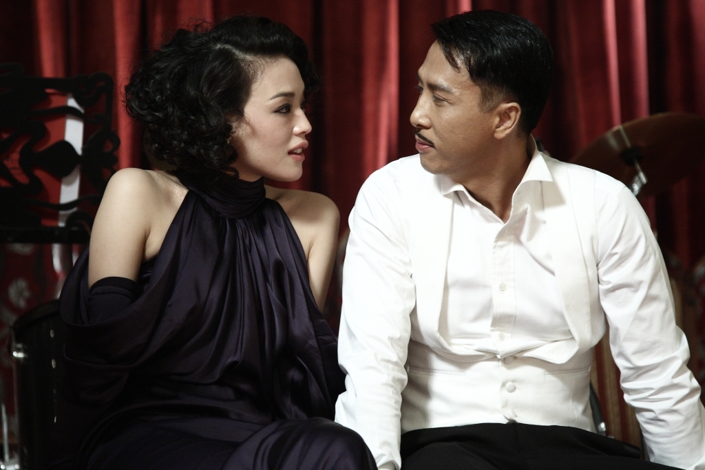 Still of Qi Shu and Donnie Yen in Jing wu feng yun: Chen Zhen (2010)