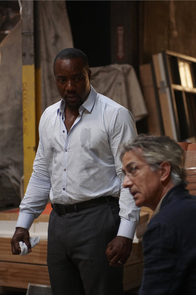 Still of David Strathairn and Malik Yoba in Alphas (2011)