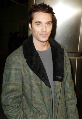 Vincent Young at event of Just Married (2003)
