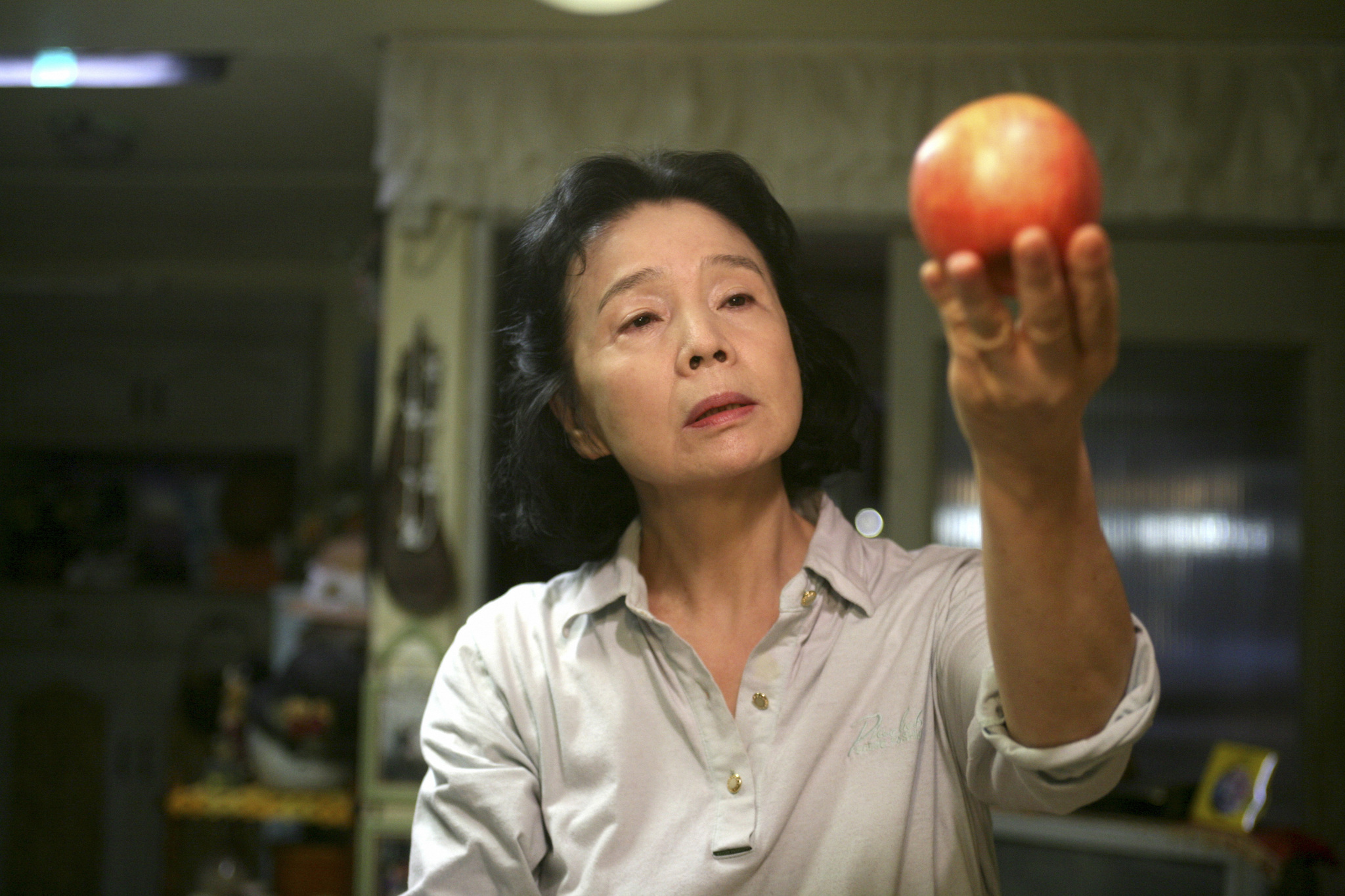 Jeong-hie Yun in Shi (2010)