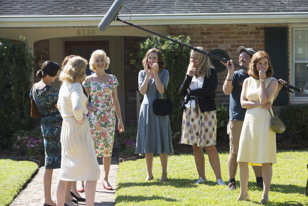 Still of JoAnna Garcia Swisher, Odette Annable and Yvonne Strahovski in The Astronaut Wives Club (2015)