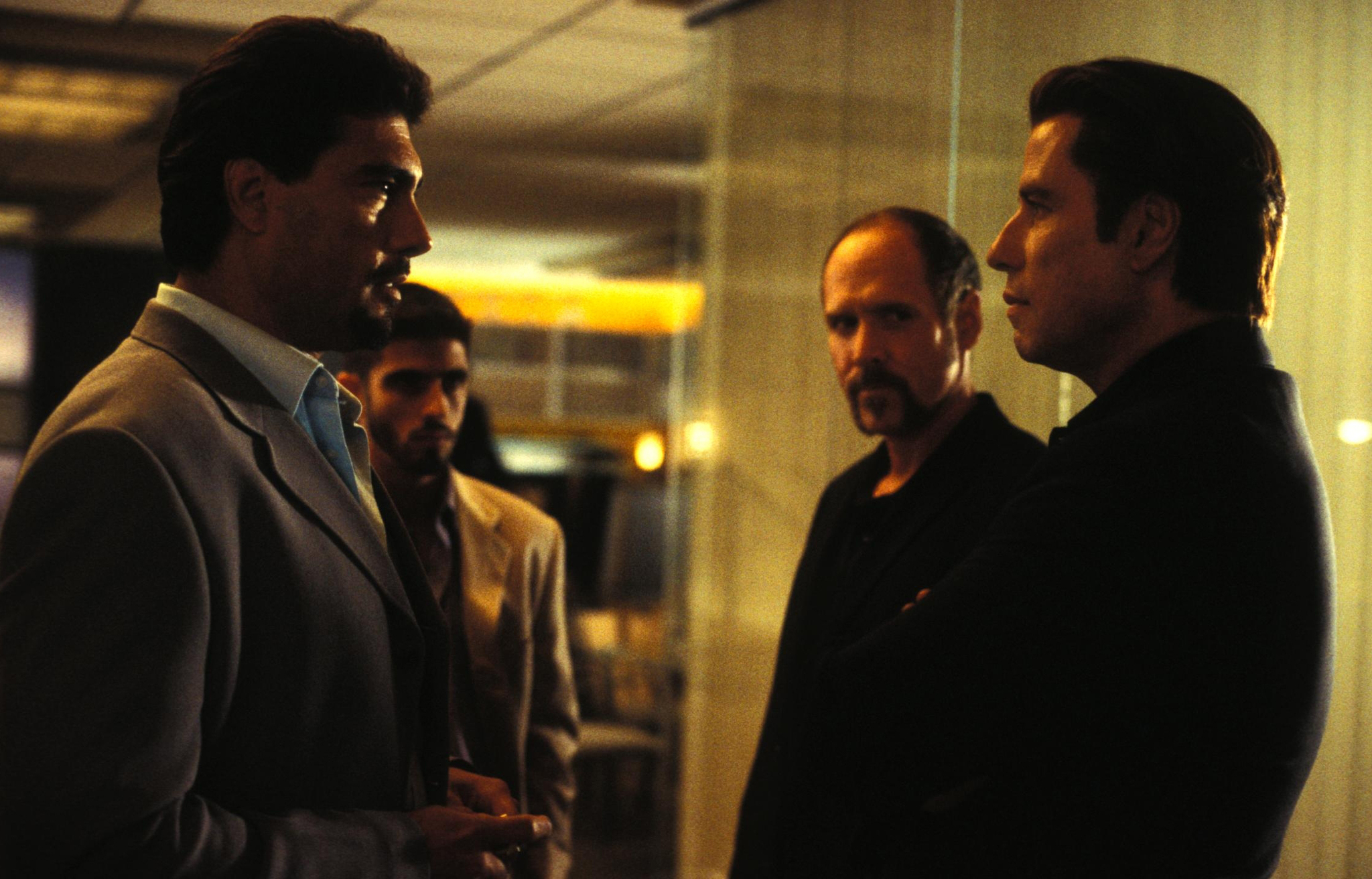 Still of John Travolta and Eduardo Yáñez in The Punisher (2004)