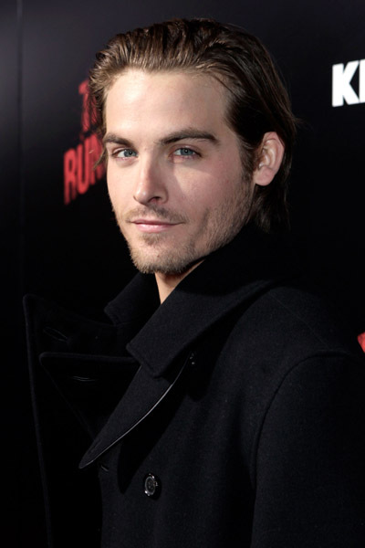 Kevin Zegers at event of The Runaways (2010)