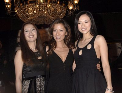 Michelle Yeoh, Yûki Kudô and Ziyi Zhang at event of Memoirs of a Geisha (2005)