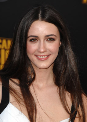 Madeline Zima at event of 2009 American Music Awards (2009)