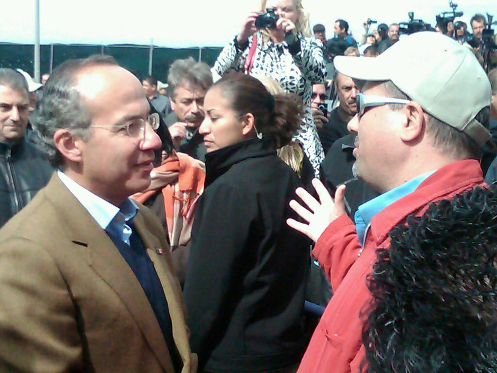 The President of Mexico Felipe Calderon with American director Daniel Zirilli-discussing new tax incentives for filming in Mexico. (Fox Baja Studios, March 9th, 2010)