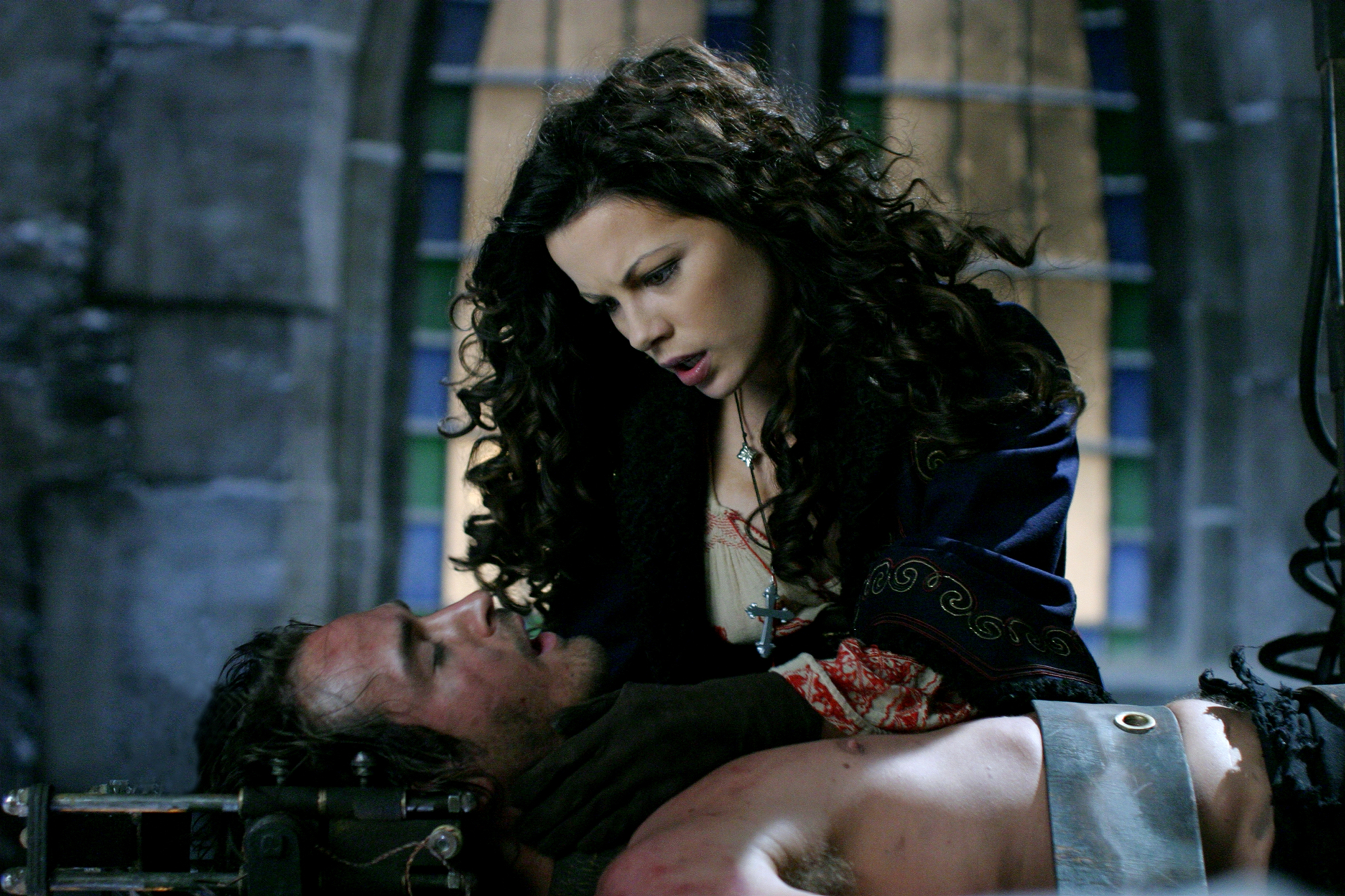 Still of Kate Beckinsale and Will Kemp in Van Helsing (2004)