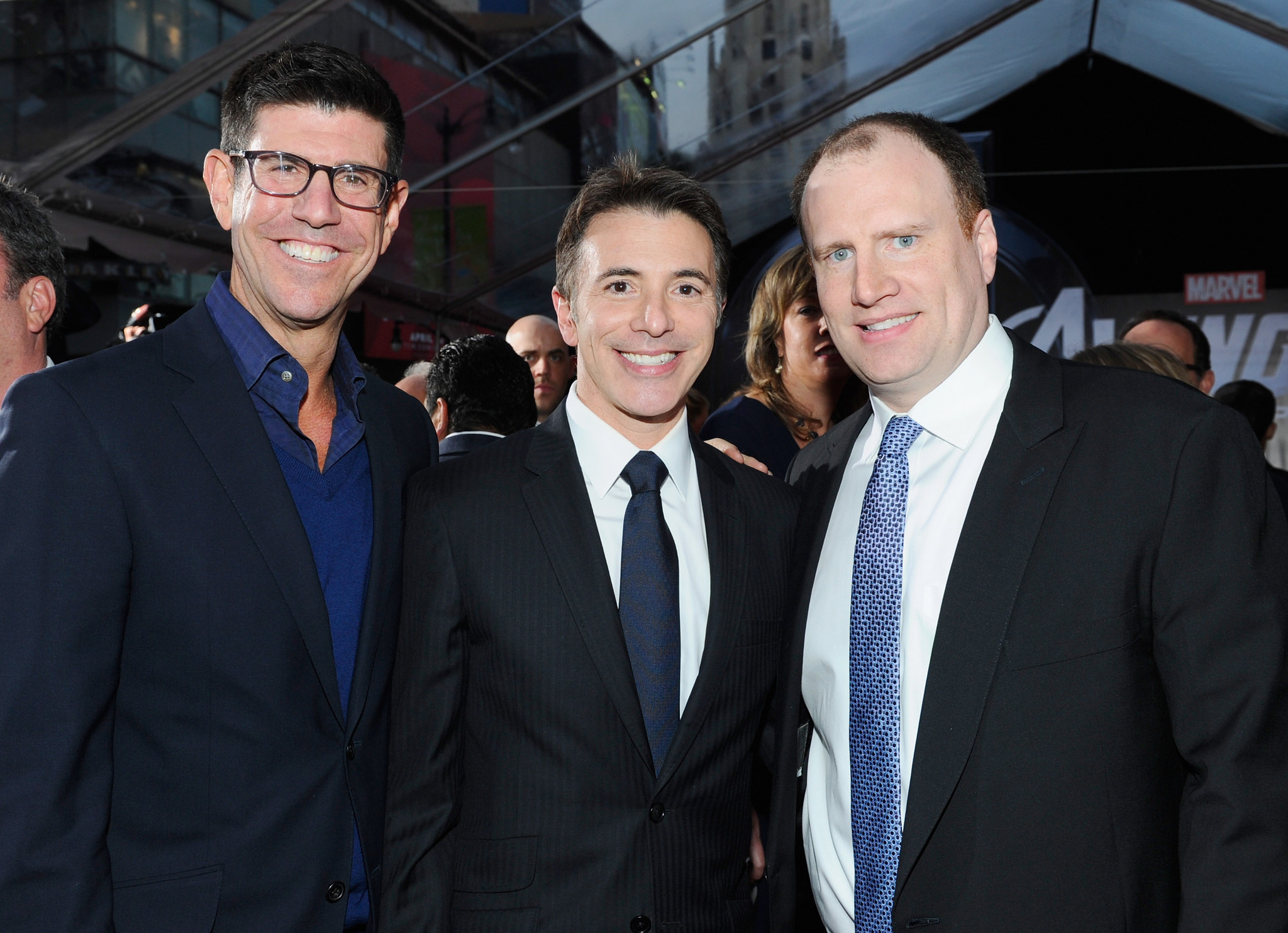Kevin Feige, Ricky Strauss and Rich Ross at event of Kersytojai (2012)