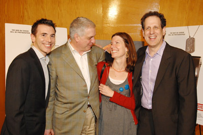 Errol Morris, Ricky Strauss and Diane Weyermann at event of Standard Operating Procedure (2008)